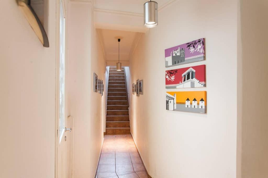 Mid Century 3 Bdr City Centre Townhouse Athena Bagian luar foto